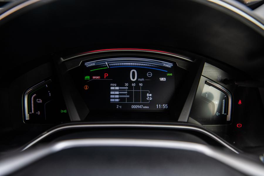 Панель приборов Honda CR-V Hybrid 2018 года  (UK) (фото 2 из 18)